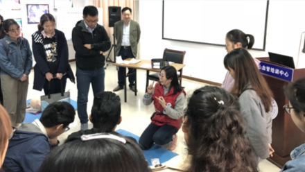 南医大卫生应急课组织学生赴镇江市急救中心实践教学